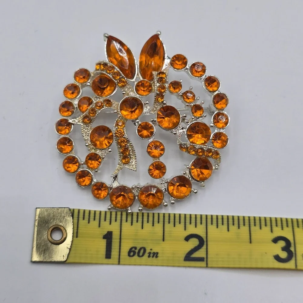 Sparkling‎ Orange Rhinestone Wreath Brooch Crystal Pin Round Floral Pendant Used